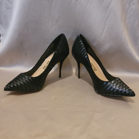 SL Sequin Pump - Picture 1 of 8